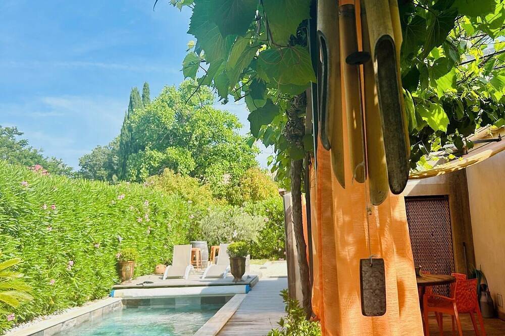 Villa Tavel, near Avignon in Tavel, Region de Nimes