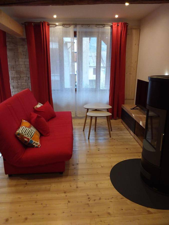 Gîte pour 2 personnes, avec jardin à Crots - 2