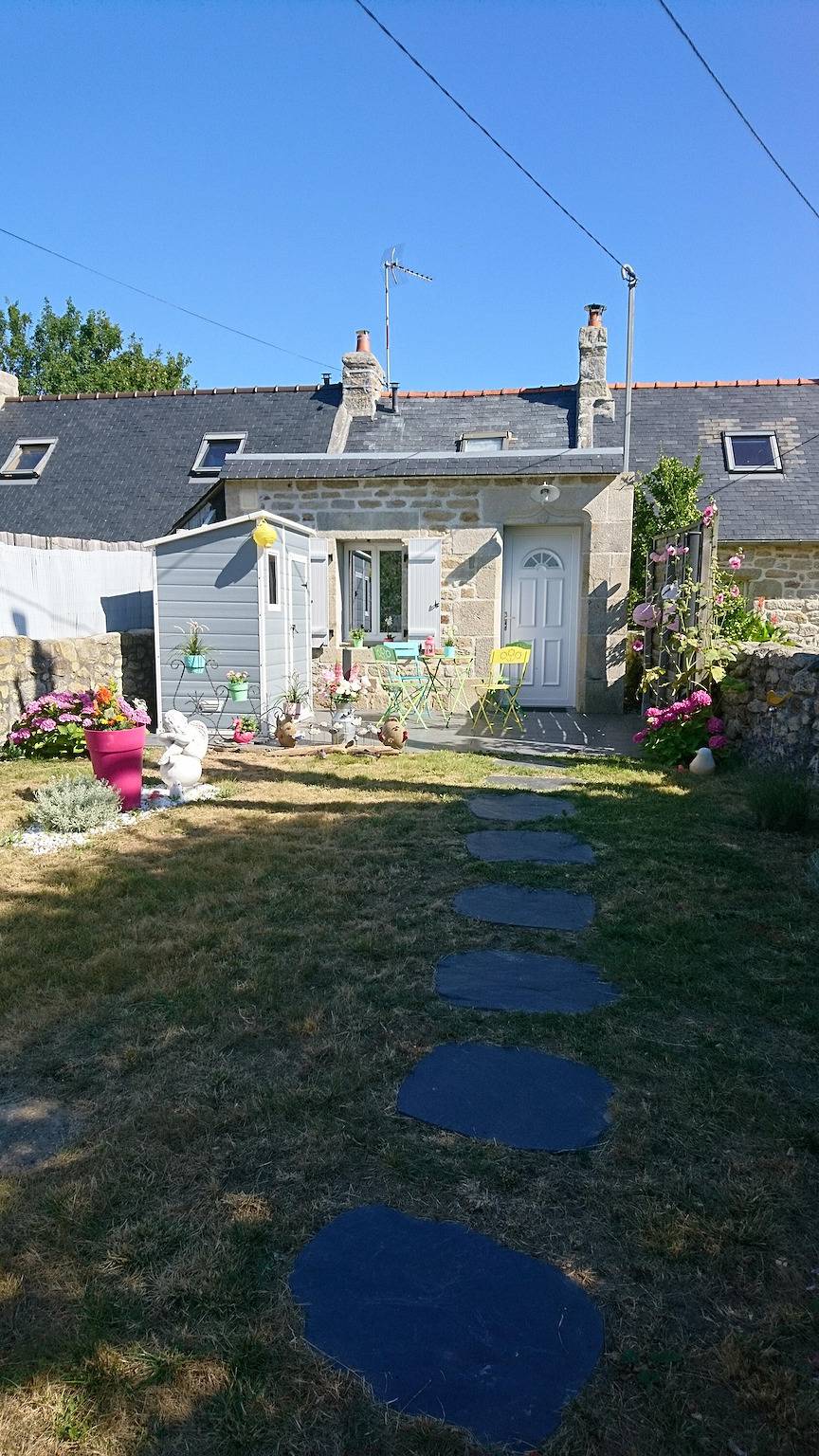 Ferienhaus 'Penty Campagne 5min Spot Surf – 2 P' mit privater Terrasse und privatem Garten in Plomeur, Côte de Cornouaille