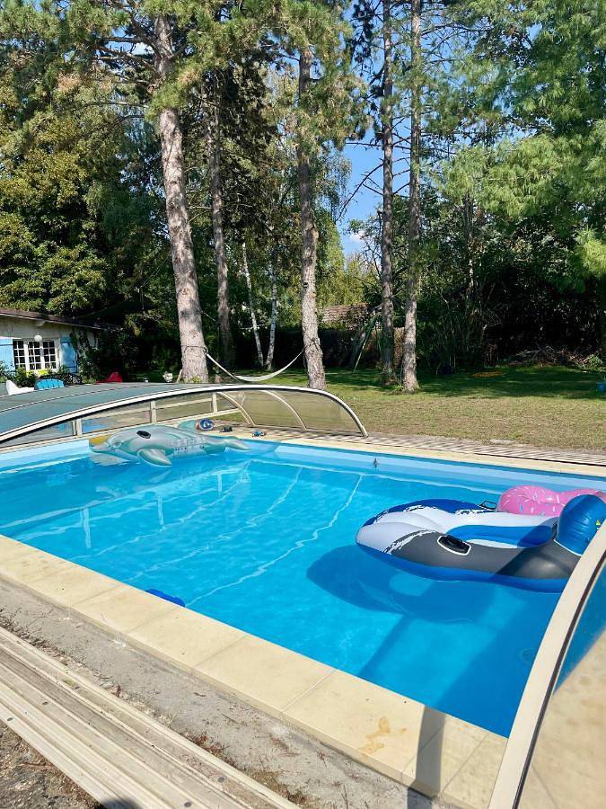 Villa pour 7 personnes, avec piscine et jardin ainsi que vue et vue sur le lac, adapté aux familles dans Yvelines - 2
