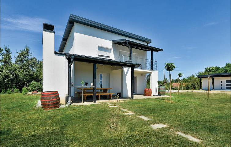Geräumige 2-Zimmer-Wohnung mit Pool, Terrasse und Grill – kostenloses WLAN! in Koprivnica-Krizevci