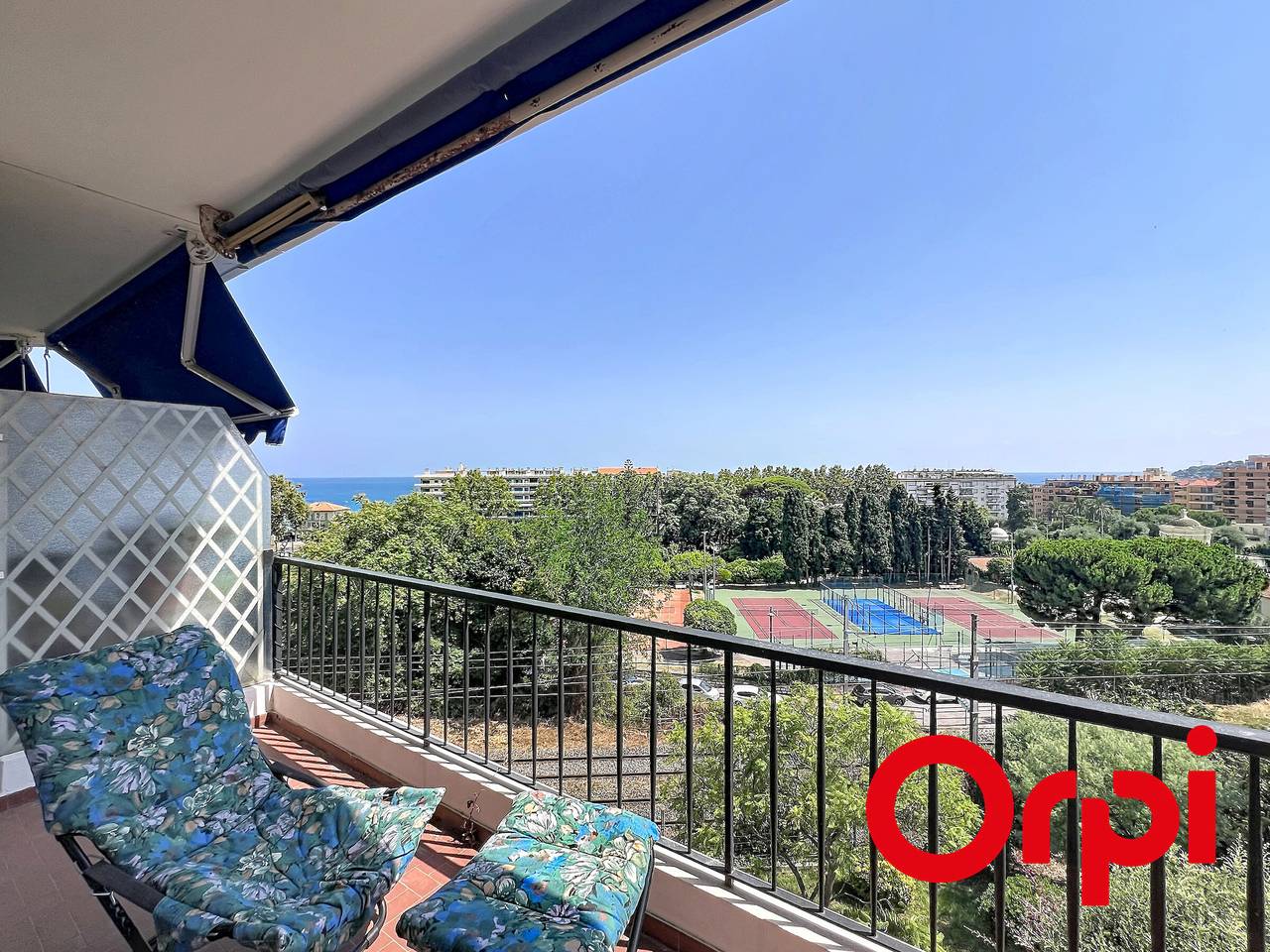 Estudio entero, Estudio amplio terraza, vista al mar - 2 pers. in Menton, Costa mediterránea (Francia)