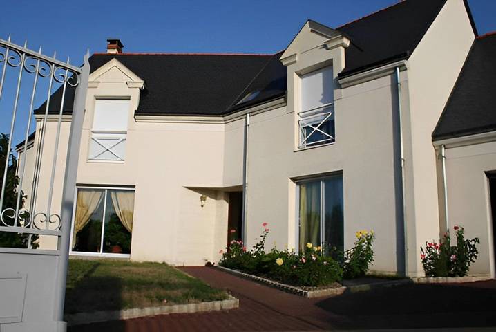 Cottage pour 2 personnes, avec jardin à Les Ponts-de-Cé
