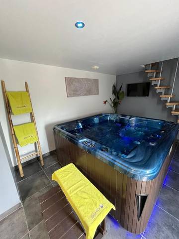 Chambre d’hôte pour 2 personnes, avec jardin et terrasse ainsi que sauna et jacuzzi dans Warhem
