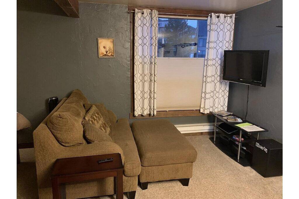 Ganze Wohnung, Studio getaway steps away from Big Sky Resort in Big Sky Mountain Village, Big Sky