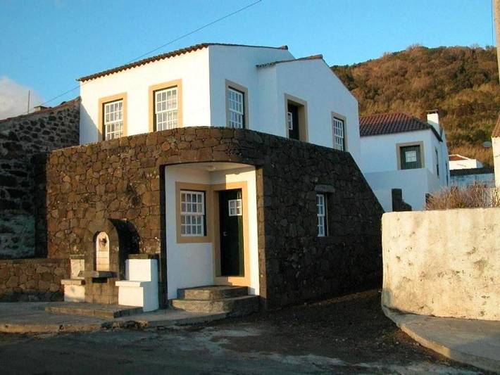 Gîte pour 2 personnes, avec balcon à Lajes do Pico