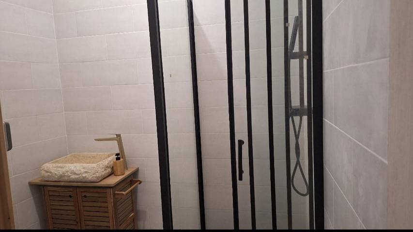 Gîte pour 8 personnes, avec vue dans Cambuston - 3