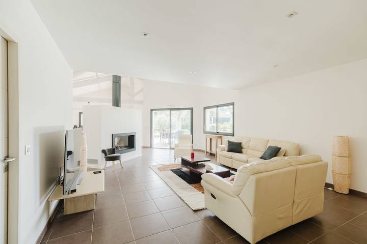 Location de vacances pour 6 personnes, avec piscine ainsi que jardin et terrasse dans Réserve naturelle du Courant d'Huchet - 2