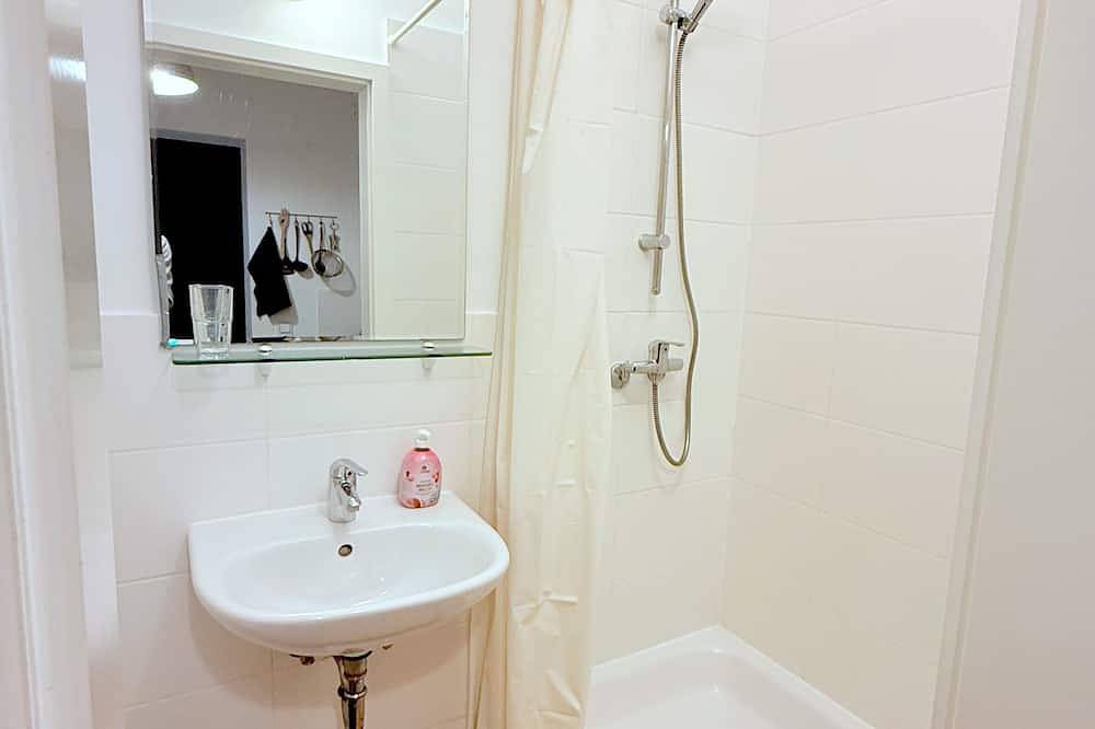 Ganze Wohnung, Schöne Wohnung im Trendviertel Ottensen nähe S-Bahn in Ottensen Hamburg, Hamburg