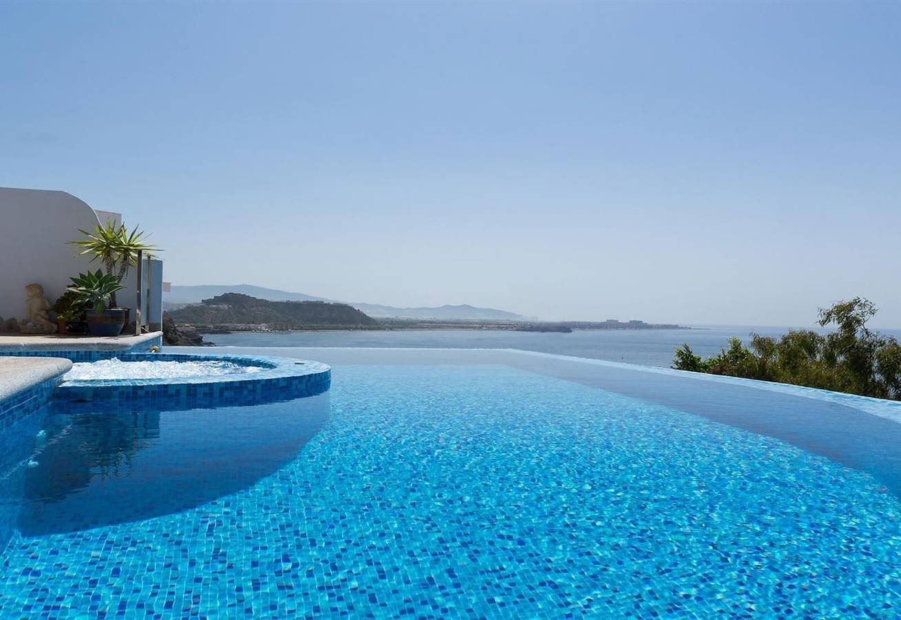 Villa "Casa Tomise" with Sea View, Private Pool & Wi-Fi in Costa Aguilera, Salobreña