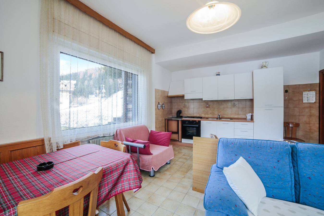 Appartement entier, Appartement confortable "Casa Defrancesco" avec Wi-Fi et jardin in Moena, Dolomiti Superski