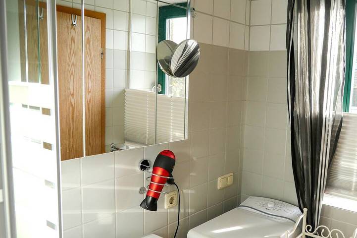 Ferienwohnung für 4 Personen, mit Garten und Terrasse in Saal - 4