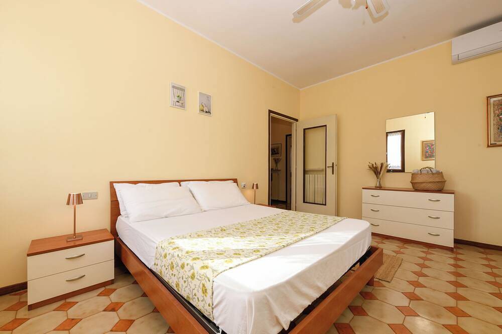 Casa Nonna Rina: Enchantment and Relaxation among the Hills 15km from Lake Garda in Monzambano, Mantua Provinz