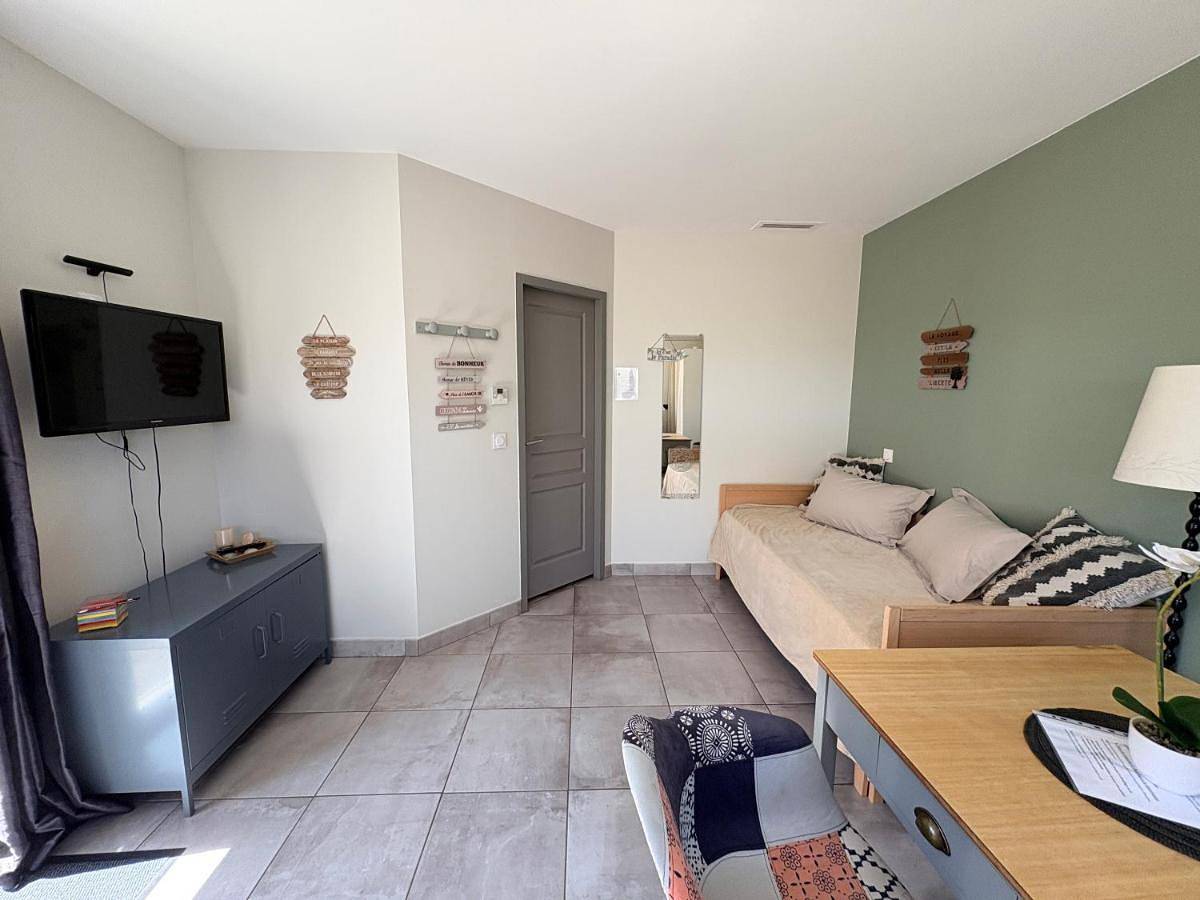 Appartement entier, Studio tout confort au cœur des Graves in Portets, Région de Langon