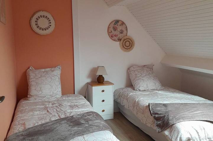 Location de vacances pour 6 personnes, avec jardin et terrasse dans Plage de la Joie - 4