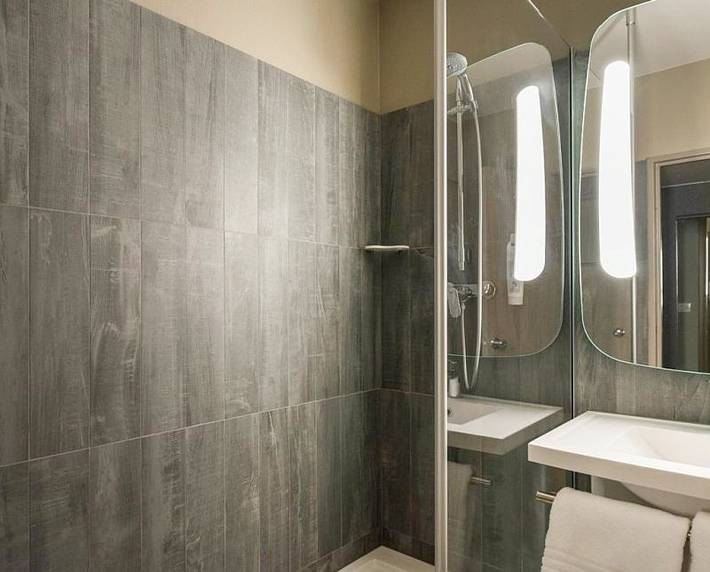 Hôtel pour 2 personnes, avec terrasse à Irun - 4