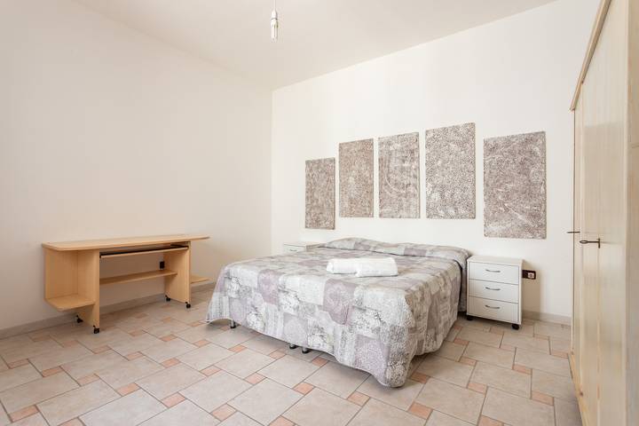 Holiday Home 'La Casa Rosa Di Rita E Franco' with Balcony and Wi-Fi in Scano di Montiferro, Sardinien