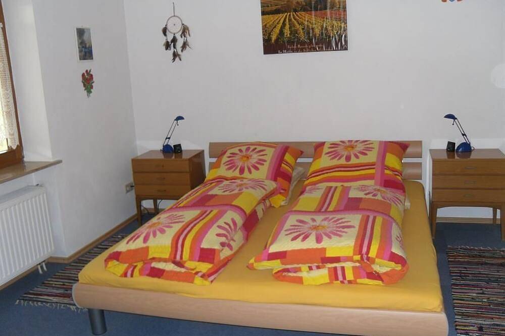 Ganze Wohnung, Ferienwohnung Haus Maggie - 5-Bettwohnung 60m² in Gleiszellen-Gleishorbach, Südliche Weinstraße