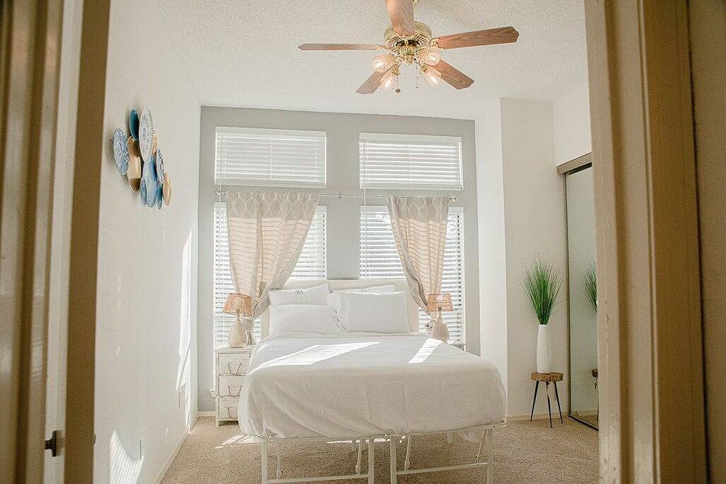 Ganze Wohnung, 2 bd /1 b condo &fireplace. 10 min to Dfw airport in Irving, Dallas County