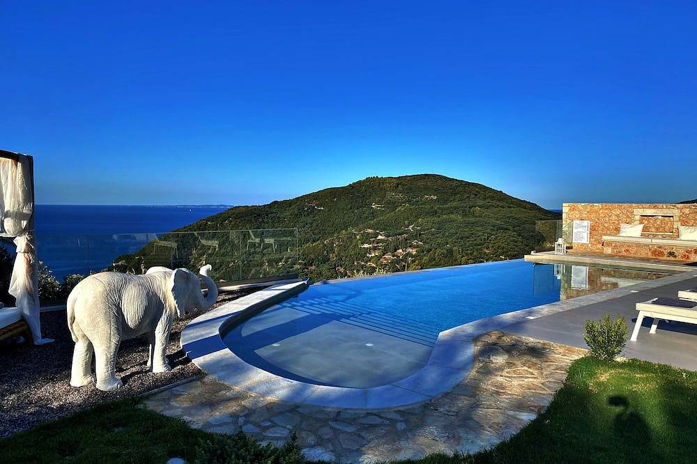 Horizon Blue Luxury 3bedroom Villa with stunning views in Preveza perifereiakí enótita