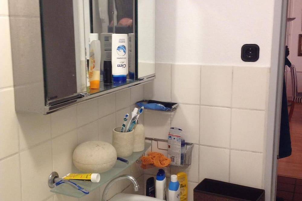 Ganze Wohnung, Berlin: Apartment in quiet and central area. in Kreuzberg Berlin, Berlin