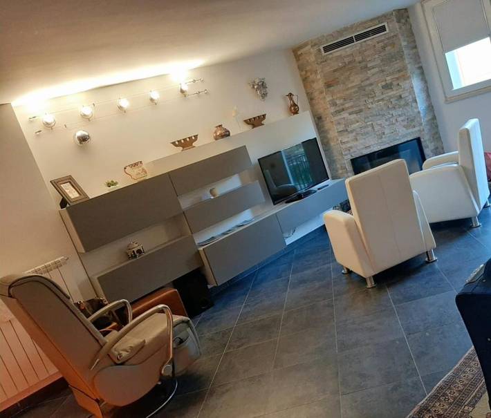 Alojamiento y desayuno para 6 personas, con jacuzzi además de jardín y sauna - 1
