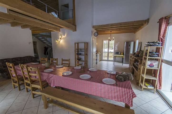 Gîte pour 15 personnes, avec Terrasse ainsi que Jardin et Piscine dans Parc naturel régional du Vercors - 4