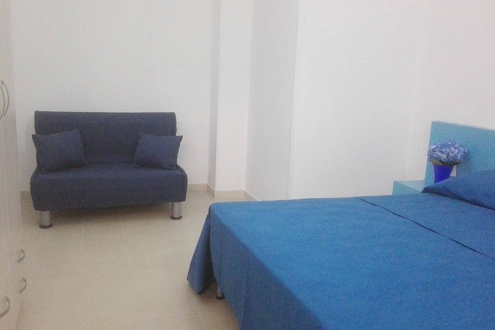 Appartamento intero, Alloggio a 50 mt. dal mare, 5 minuti da Gallipoli e dalle Maldive Salentine in Torre Suda, Racale
