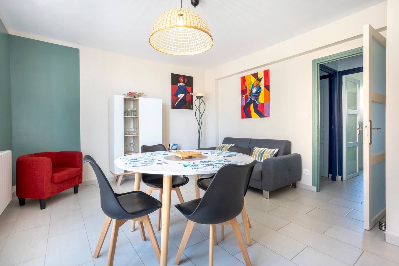 Appartement entier, Appartement résidence la montagne à 300 m de la plage vue sur mer in Audierne, Côte de Cornouaille