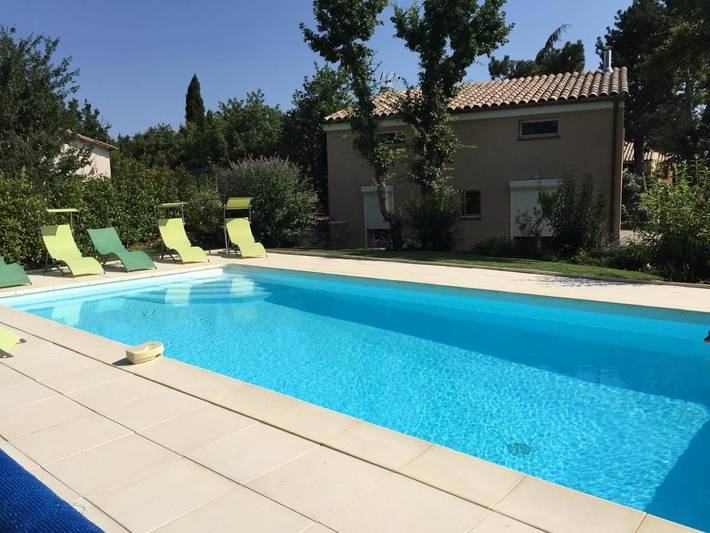 Location de vacances pour 6 personnes, avec vue ainsi que piscine et jardin à Saint-Vallier-de-Thiey - 2