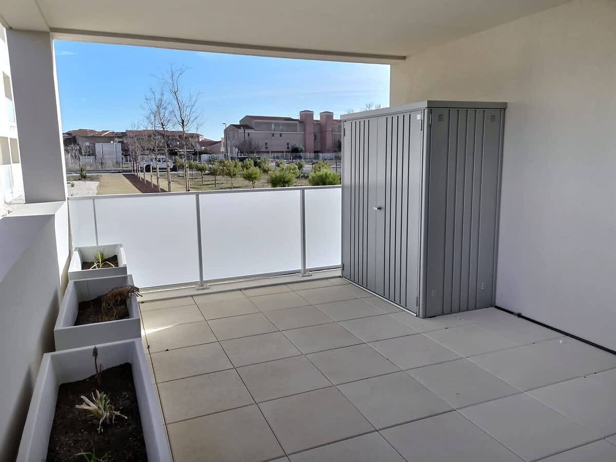 Appartement entier, Bright Cross-Apartment with 2 Terraces in Sérignan, Côte méditerranéenne (France)