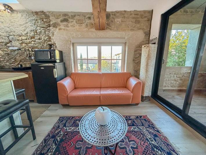 Location de vacances pour 4 personnes, avec piscine ainsi que jardin et vue à Pennautier - 3