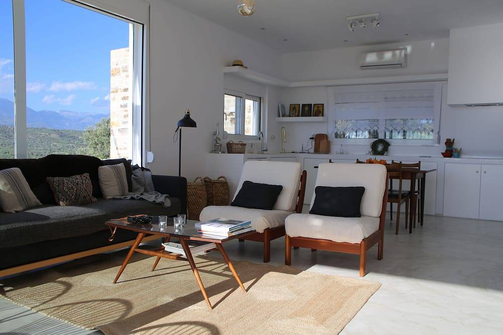 Villa in Kamilari, Heraklion und Umgebung mit Meer- und Bergblick und privatem Pool in Kamilari, Iraklio-Heraklion und Umgebung