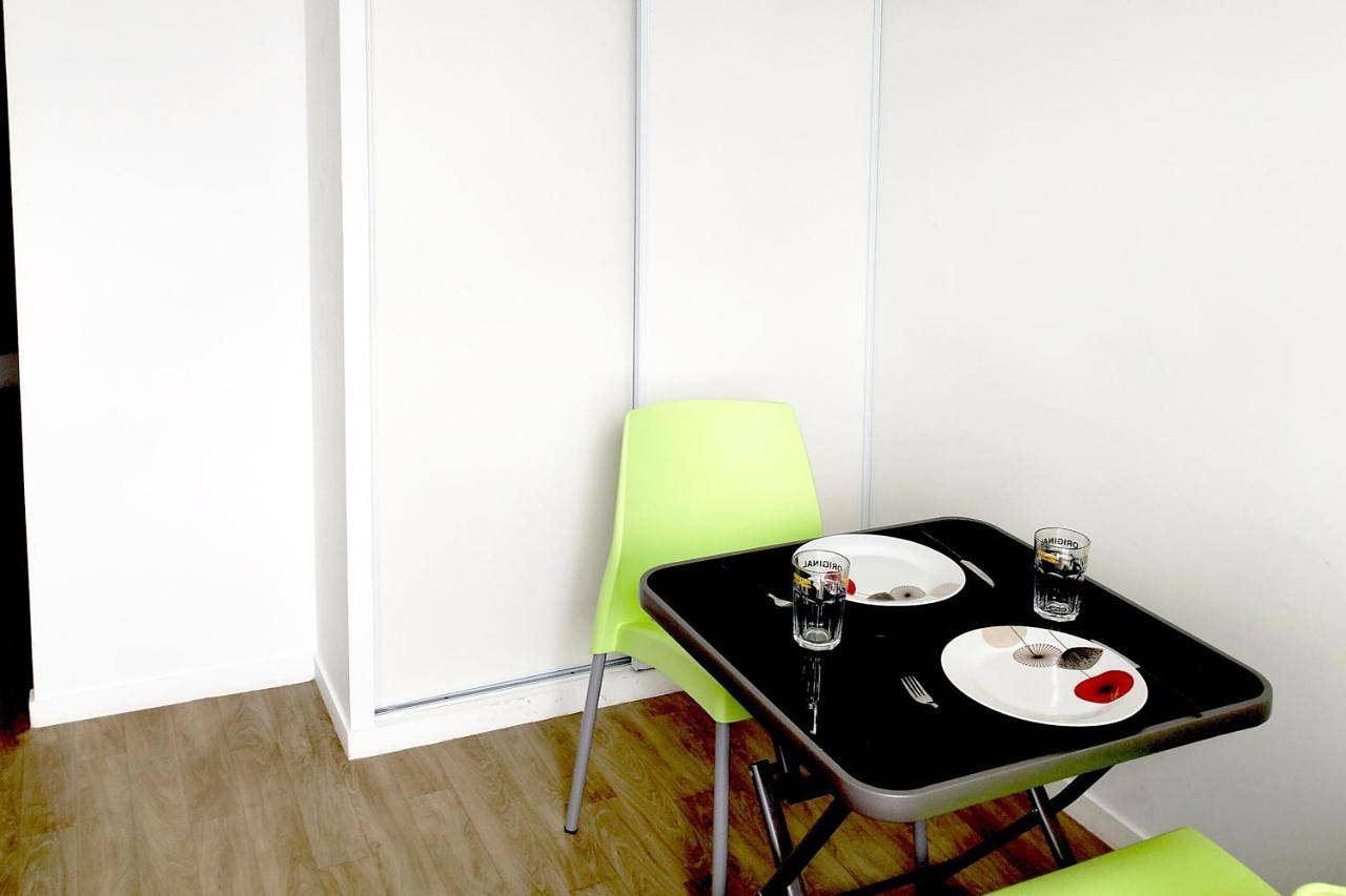 Appartement entier, Studio in Clichy-sous-Bois, Seine-Saint-Denis