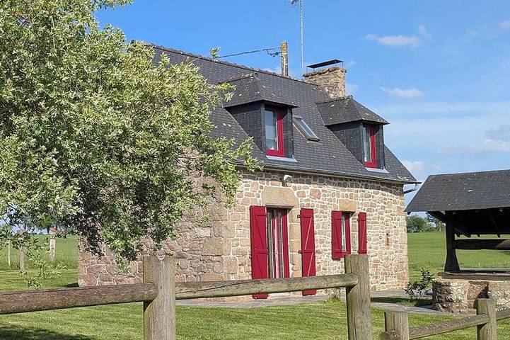 Location de vacances pour 4 personnes, avec Terrasse et Jardin à Saint-Georges-de-Reintembault