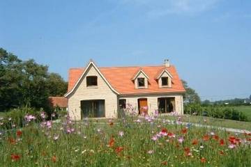 Gîte pour 6 personnes, avec terrasse et jardin à Hames-Boucres