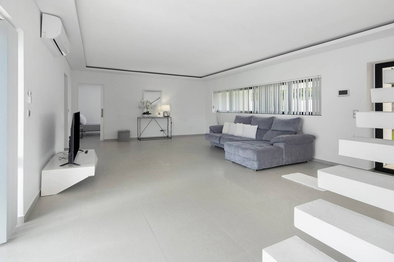 Hel leilighet, Holiday Home 'Bella Casa' with Mountain View, Pool and Air Conditioning in Terra-Chã, Terceira (Azorene)