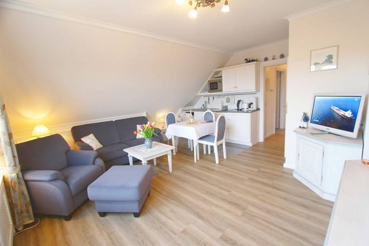 Ganze Wohnung, Charmant gestaltetes Ferienappartement mit Aussicht aufs Meer in Nordfriesische Inseln (Schleswig-Holstein) (Schleswig-Holstein), Wenningstedt
