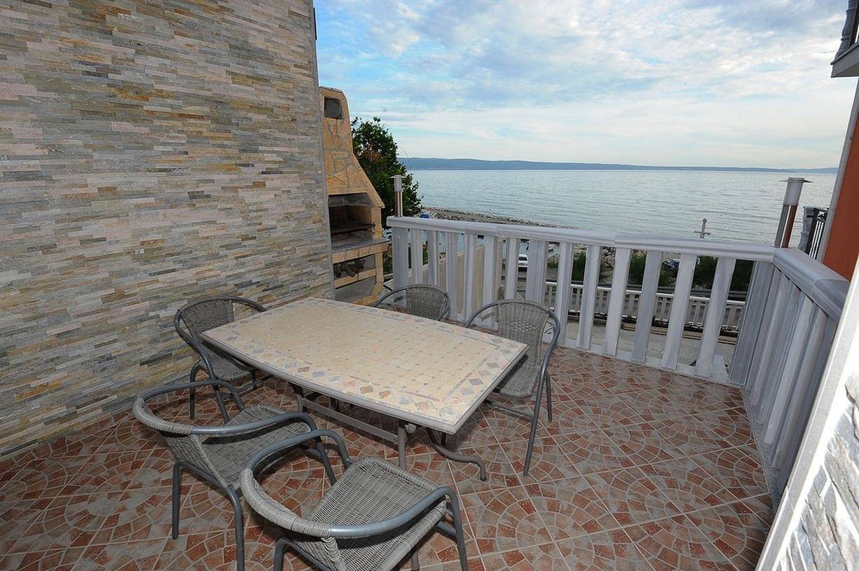 Cały apartament, Ferienwohnung in Podstrana-Sv.Martin mit Meerblick, Terrasse, Klimaanlage, W-Lan (5117-1) in Podstrana, Żupania splicko-dalmatyńska