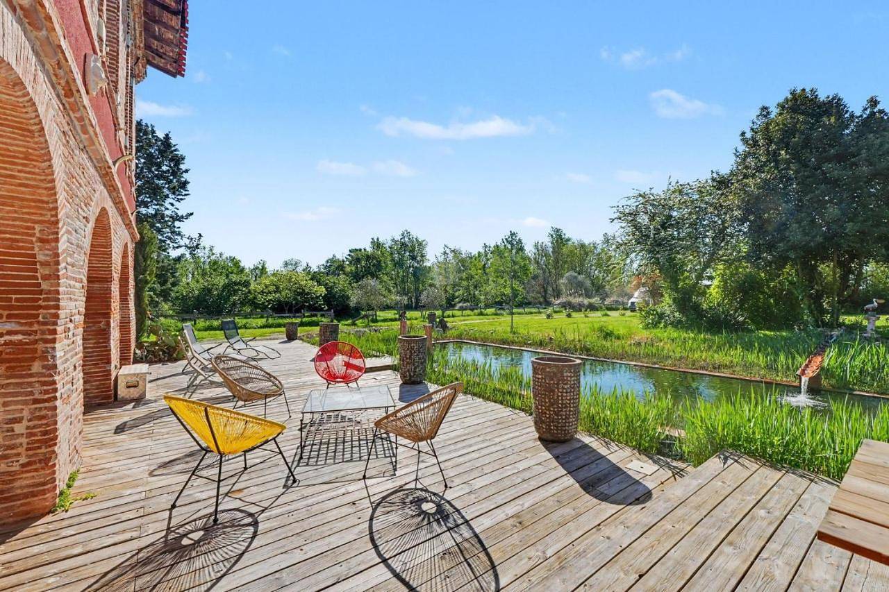 Chateau fourclins domaine privatif 4 personnes parc et bassin naturel proche de toulouse in Merville, Toulouse et ses environs