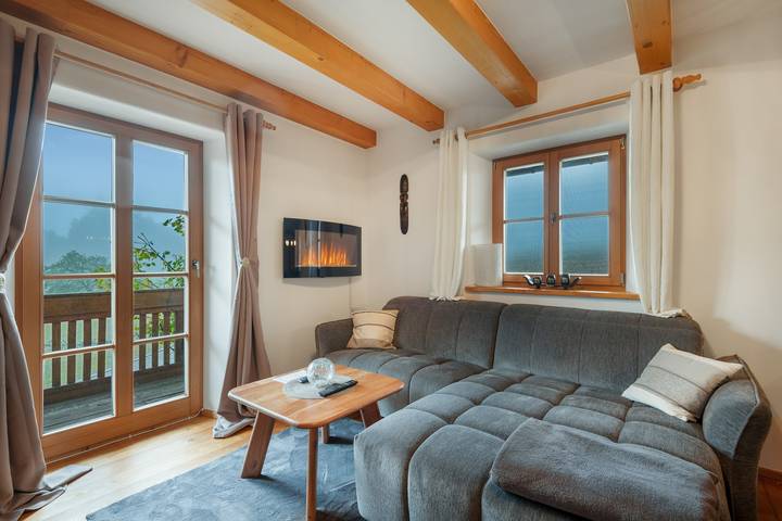 Ganze Wohnung, Gemütliche Wohnung in der Natur mit Balkon, Terrasse, Whirlpool in Deggendorf, Vorderer Bayerischer Wald