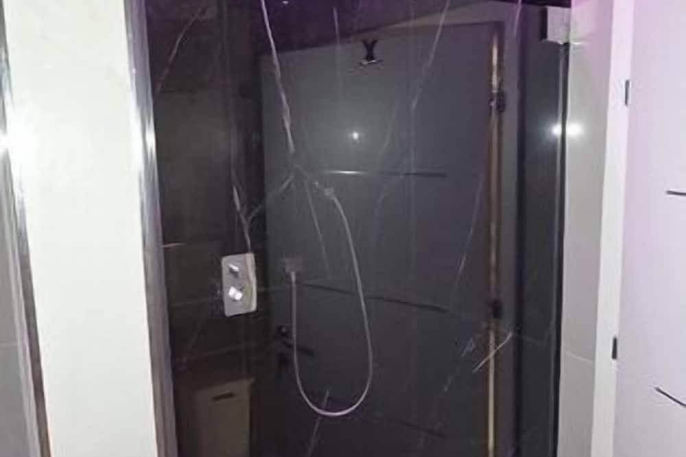 Ganze Wohnung, Luxury Design Apartment with fireplace Balcony & Spa Bathroom in Fürth, Franken