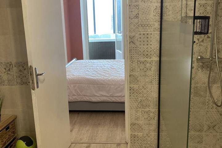 Location de vacances pour 6 personnes, avec jacuzzi et jardin ainsi que piscine et balcon à Compeyre - 3