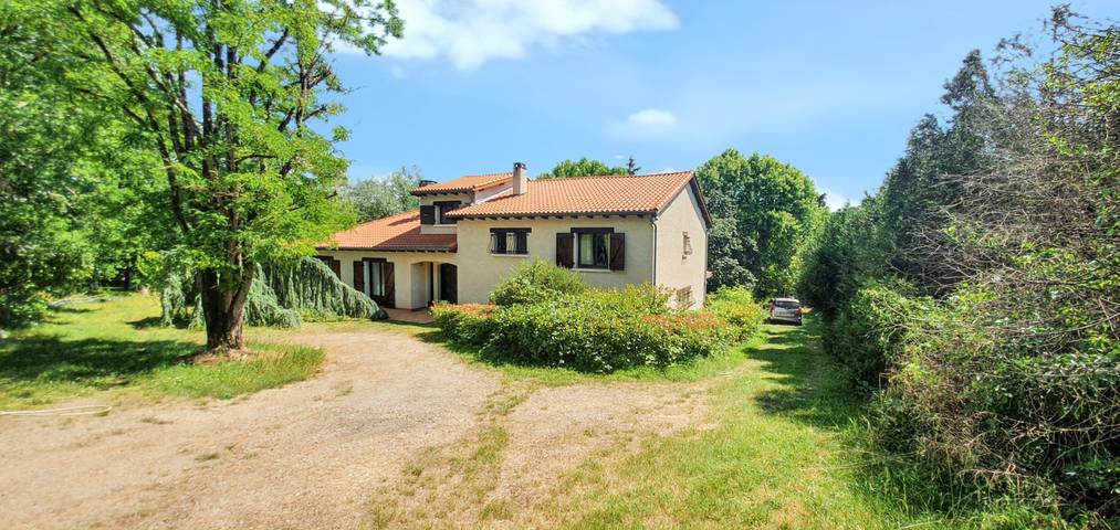 Location de vacances pour 14 personnes, avec jardin ainsi que piscine et vue sur le lac à Montricoux - 3