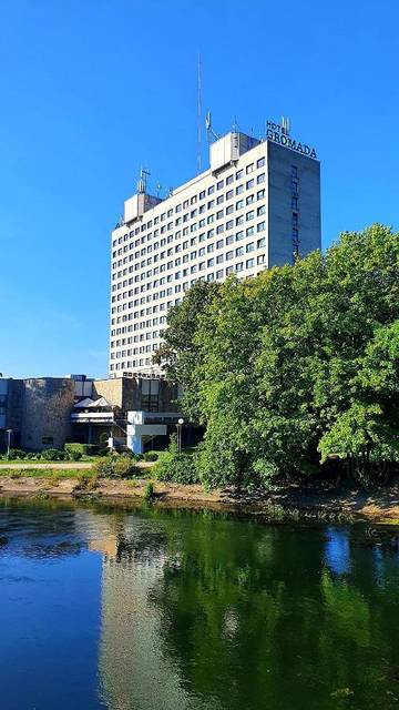 Hôtel pour 2 personnes, avec terrasse et vue, animaux acceptés à Piła