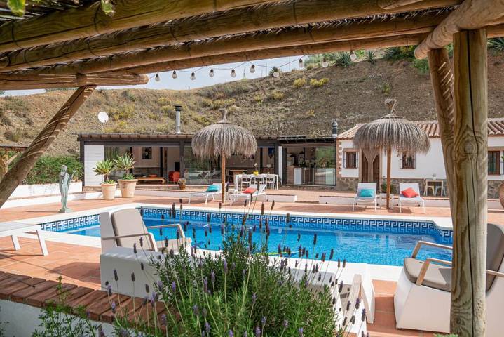 Chambre d’hôte pour 2 personnes, avec Terrasse et Jardin ainsi que Piscine et Vue à Álora