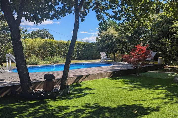 Maison de vacances pour 7 personnes, avec jardin à Joyeuse