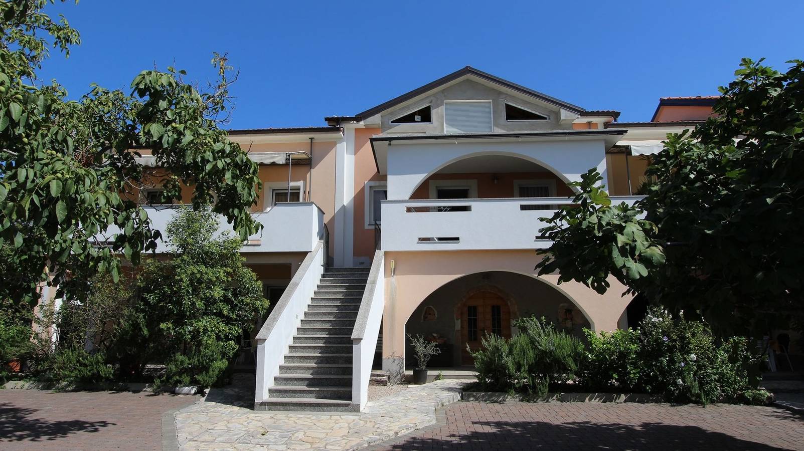 Cały apartament, Apartament wakacyjny dla 4 osób z basen in Sveti Vid-Miholjice, Malinska-Dubašnica