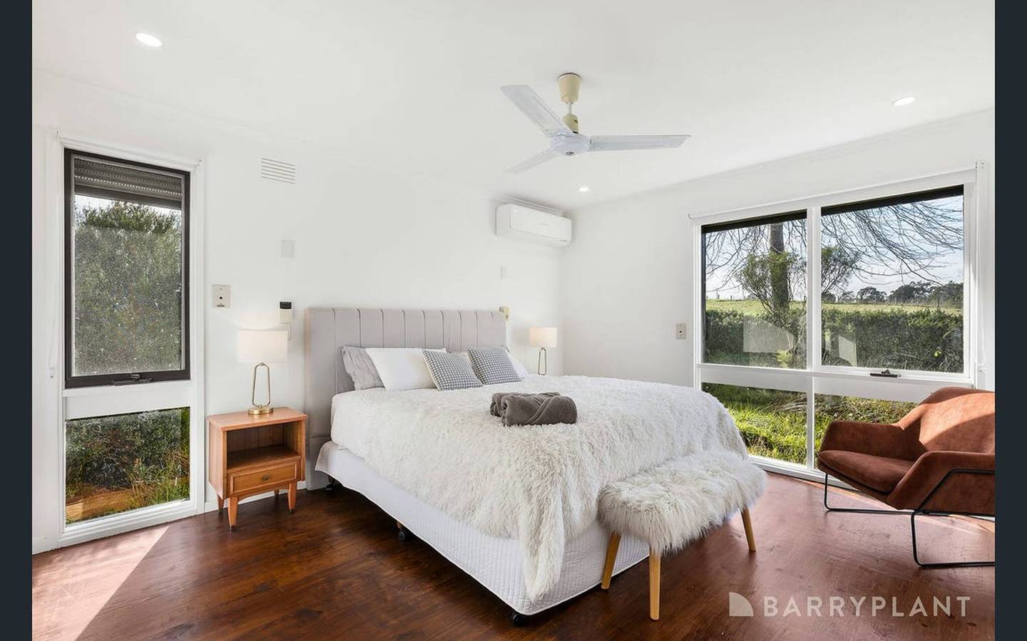 Yarra Valley farmstay - wine & views ! in Shire of Yarra Ranges