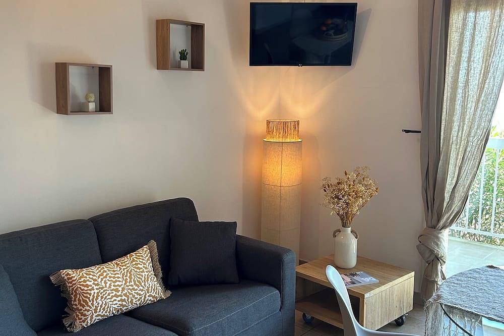 Ganze Wohnung, Sonderangebote-20%, Monticello, T1 klimatisiert, schöner Meerblick, in Strandnähe, ruhig in Monticello, Calvi und Umgebung